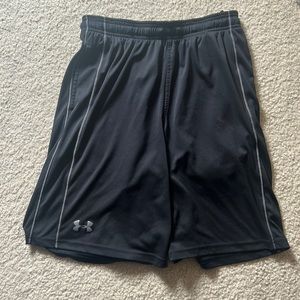 Under armour small black shorts
